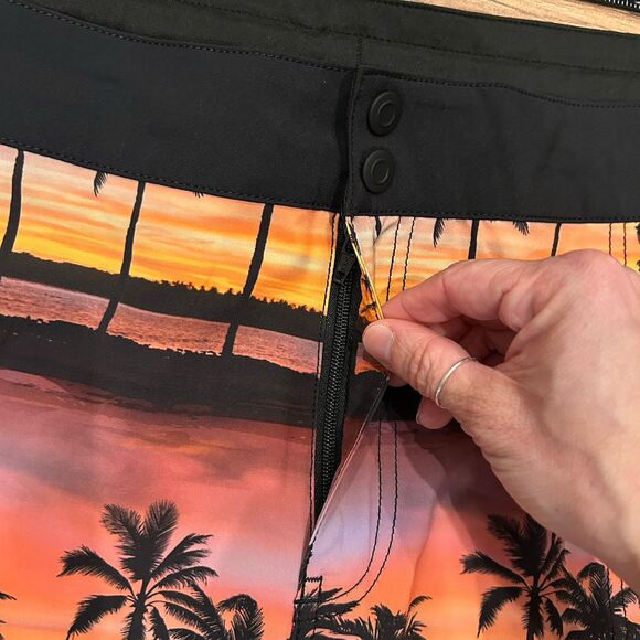 NWT Sea Doo Classic Boardshort Womens 6” Size 2XL Tropical Beach Swim Short - Picture 6 of 11